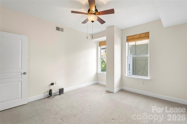 Building Photo - 1315 East Blvd