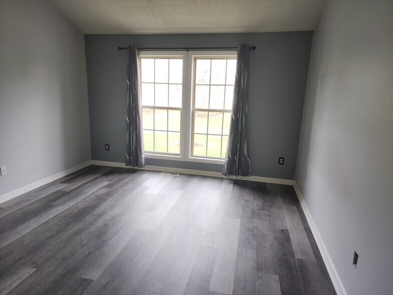 Building Photo - 5514 Hideaway Dr