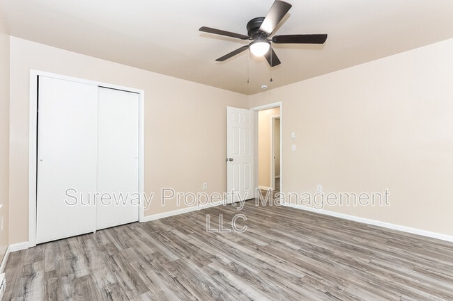 Building Photo - 50 Dahlia St