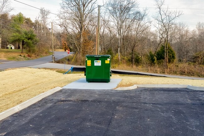 Building Photo - 454 E Norton Rd