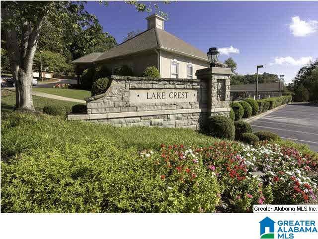 Building Photo - 608 Flag Cir