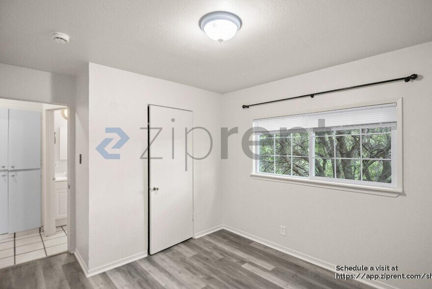 Building Photo - 1164 Tiegen Dr