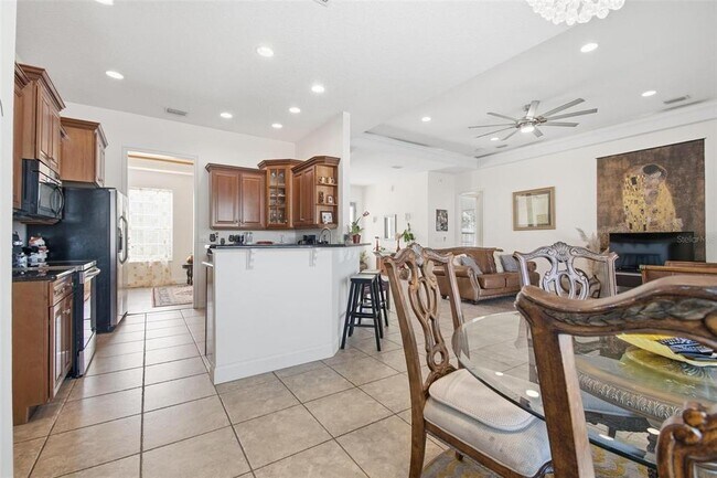 Building Photo - 118 Whispering Pine Dr