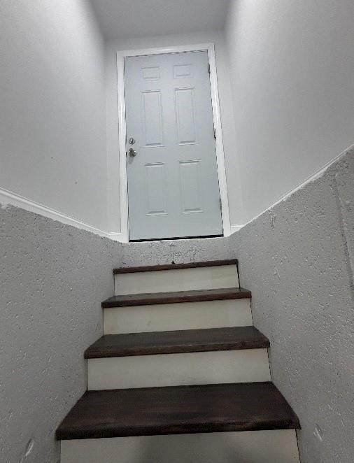 Building Photo - 30 Gaglione Ct