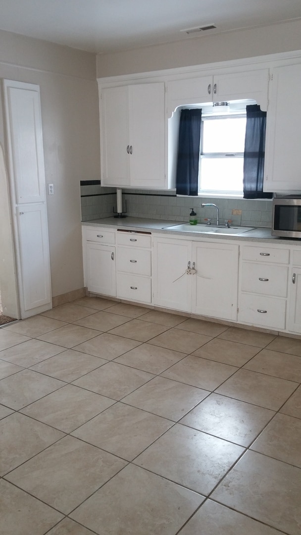 Building Photo - Charming 3 bed 1 bath House for rent in Sa...