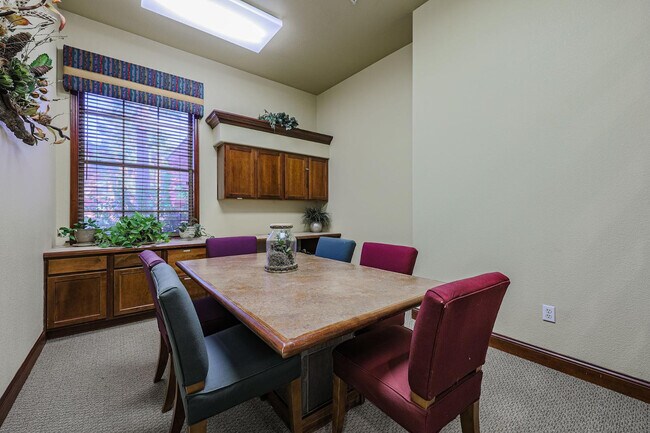 Building Photo - 14950 W Mountain View Blvd