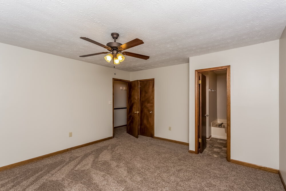 Building Photo - 295 Summertown Dr