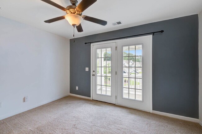 Building Photo - 9725 Black Willow Ln