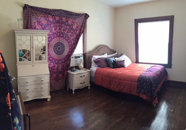 Building Photo - 315 E Smith Ave