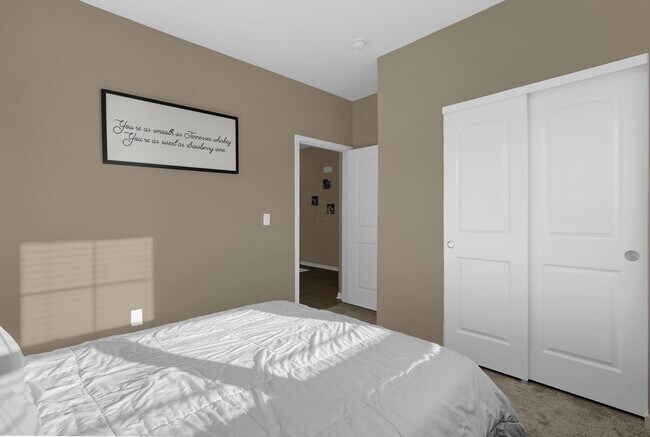 Building Photo - 272 Mannaseh Dr W