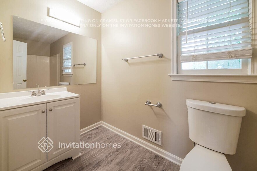 Building Photo - 105 Water Way Trail