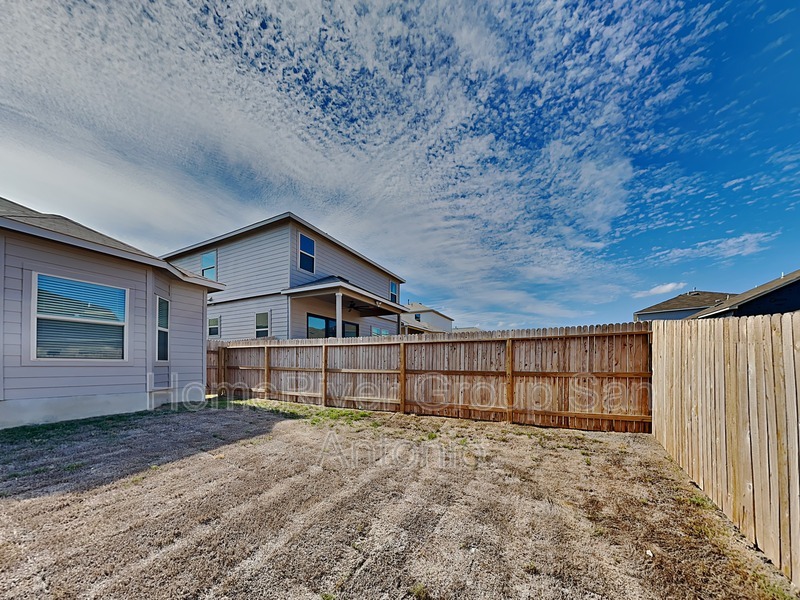 Building Photo - 13541 Lily Ln