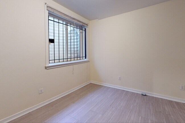 Building Photo - 1526 N Carlisle St