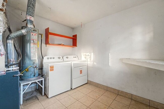 Building Photo - 911 S 10th St