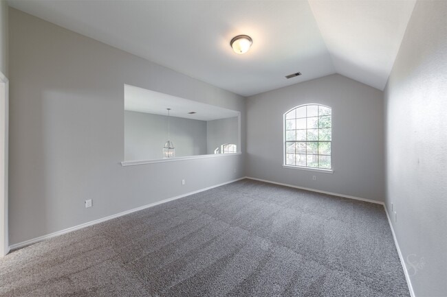 Building Photo - 11026 Anilu Dr