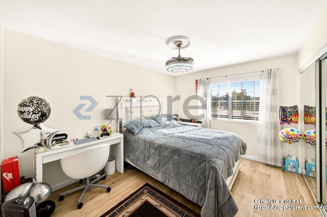 Building Photo - 19700 Blythe St