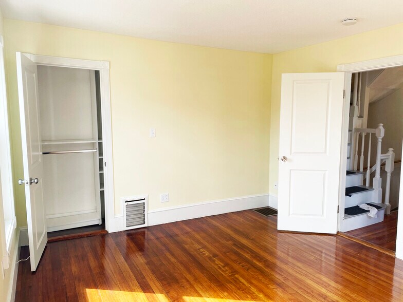 Bedroom 1 - 27 Webster Pl