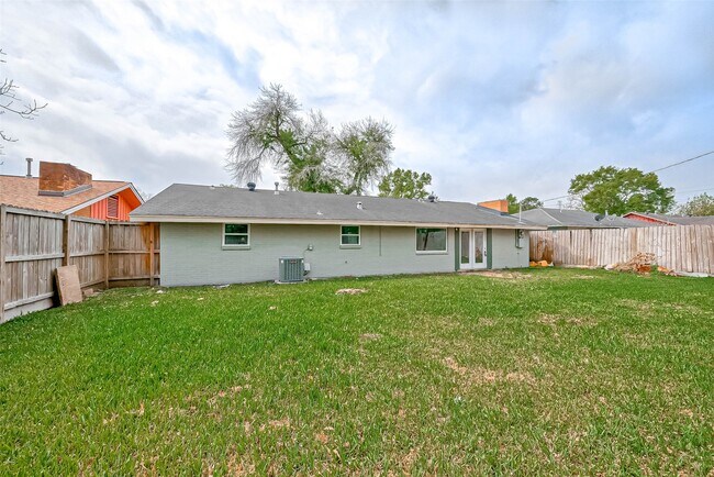 Building Photo - 4418 Knotty Oaks Trail