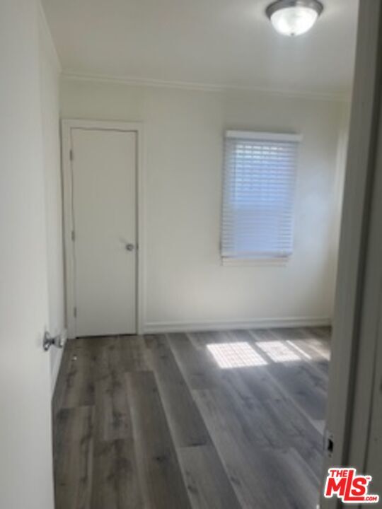 Building Photo - 5865 Denker Ave