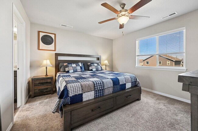 Building Photo - 6437 Vedder Dr
