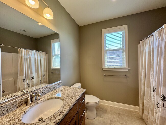 Building Photo - 126 Pocola Way