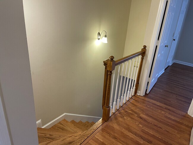 Building Photo - 2629 Blakemore Ave