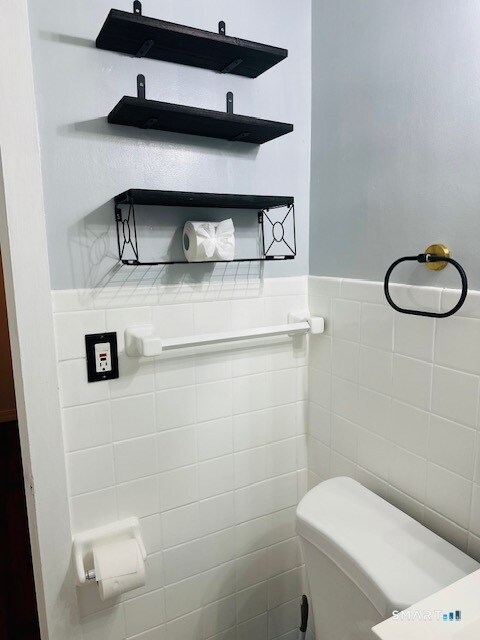 Building Photo - 57 Ridgeview Cir