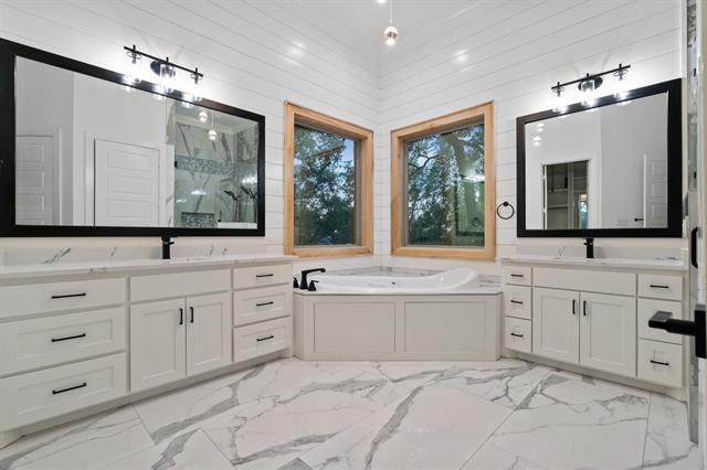 Building Photo - 2009 Hill Country Ct