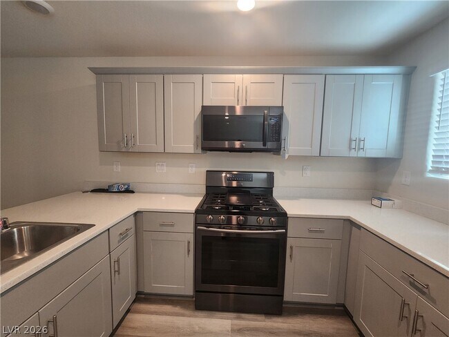 Building Photo - 3783 Enchanted Sky St