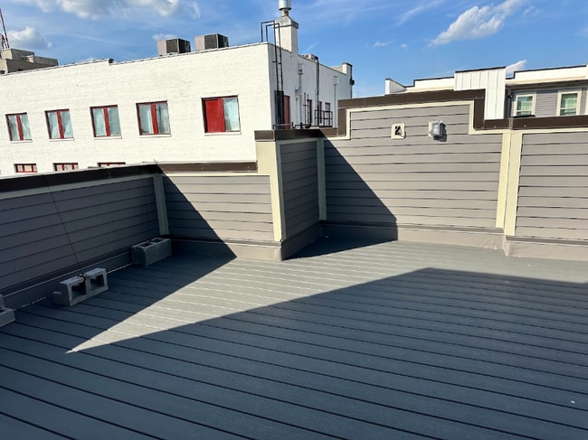 Building Photo - 9 Walnut St NE