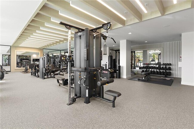 Building Photo - 2425 Peachtree Rd NE