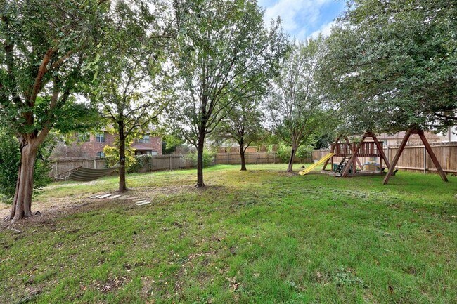 Building Photo - 4409 Woodstock Dr