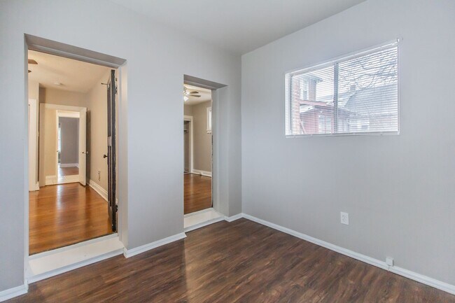 Building Photo - 7729-31 Gissler Ave