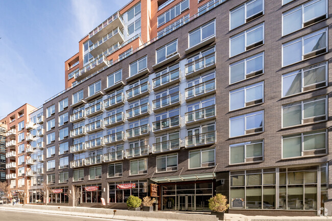 Building Photo - The Crescent Club