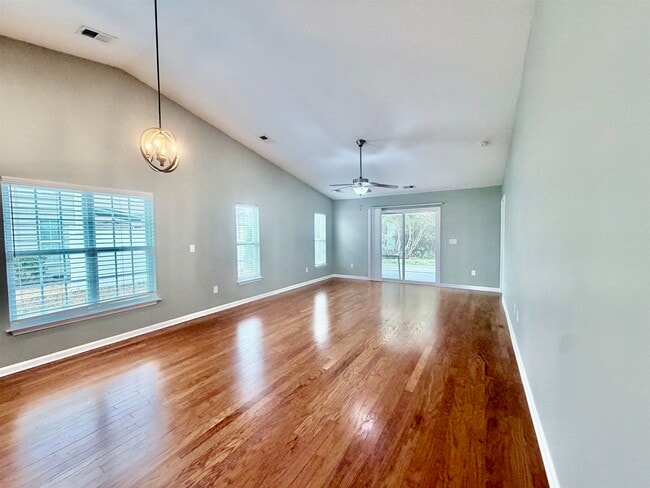 Building Photo - 368 Stafford Dr