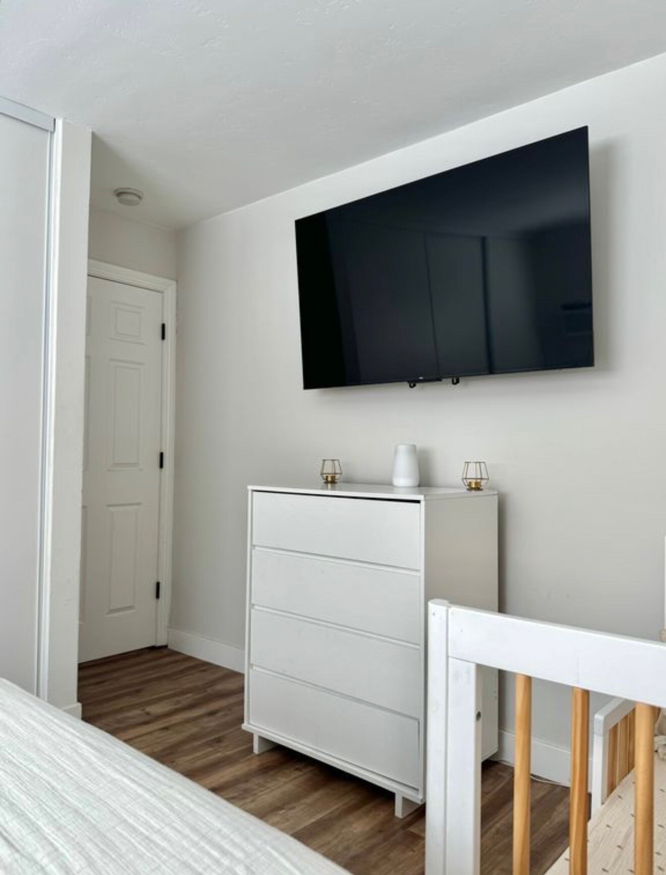 Building Photo - 1472 Iris Ave