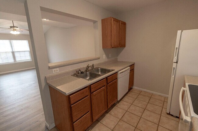 Building Photo - 5810 Canaveral Dr