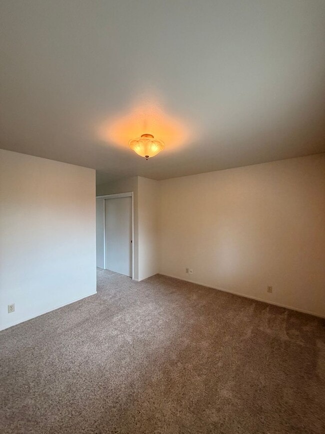 Building Photo - 4235 Grace St