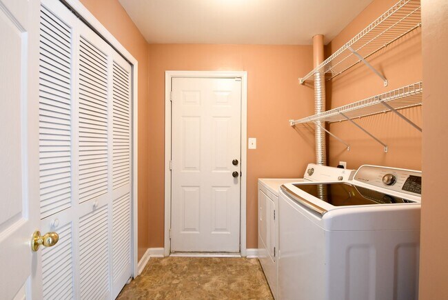 Building Photo - Idlewild Townhome for Rent