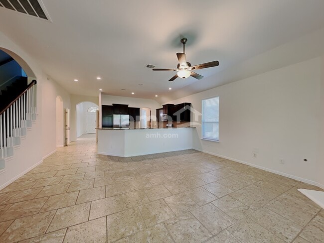 Building Photo - 21614 Champagne Dr E