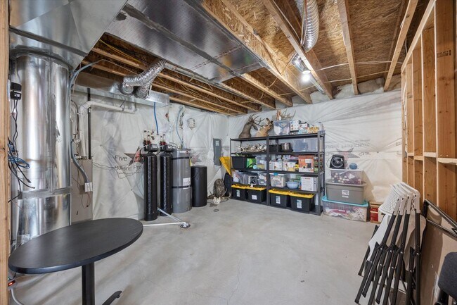 Building Photo - Newer Eagle Mountain Home with 2-Car Garage and Basement Storage