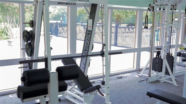 Building Photo - 82 Montre Square NW