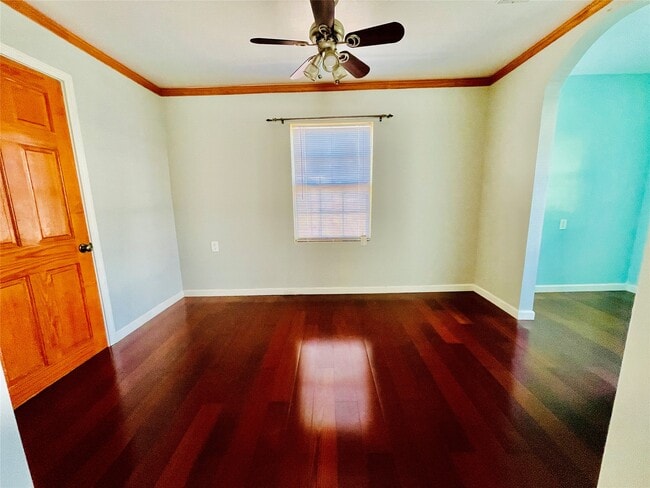 Building Photo - 1205 Nadine St