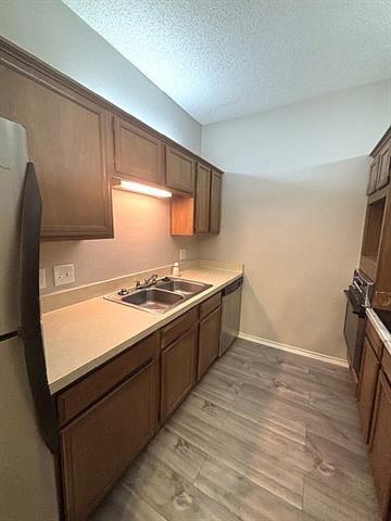 Building Photo - 9254 Forest Ln