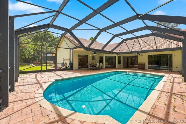 Building Photo - 10798 Cypress Bend Dr