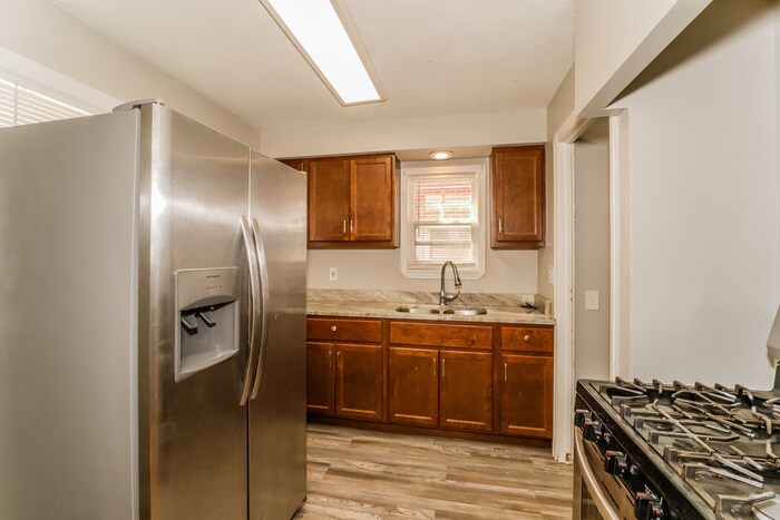 Building Photo - 19430 Monterey Ave