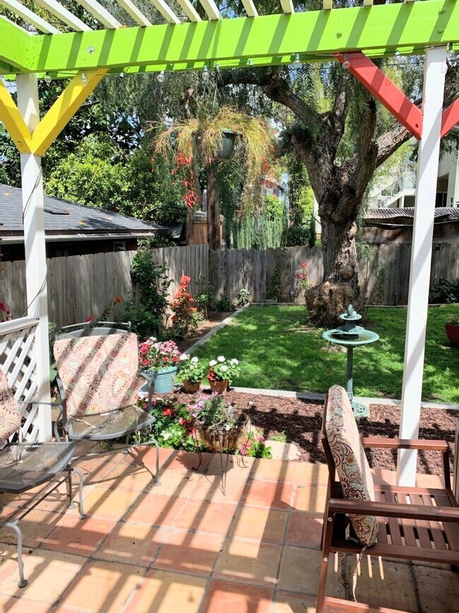 Building Photo - SDPM- LEASE Juan