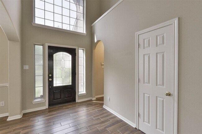 Building Photo - 21808 Maidens Crossing Dr