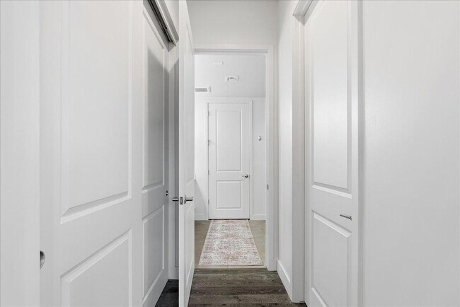 Building Photo - 3131 N Central Ave