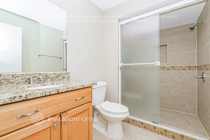 Building Photo - 553 Oak Creek Dr